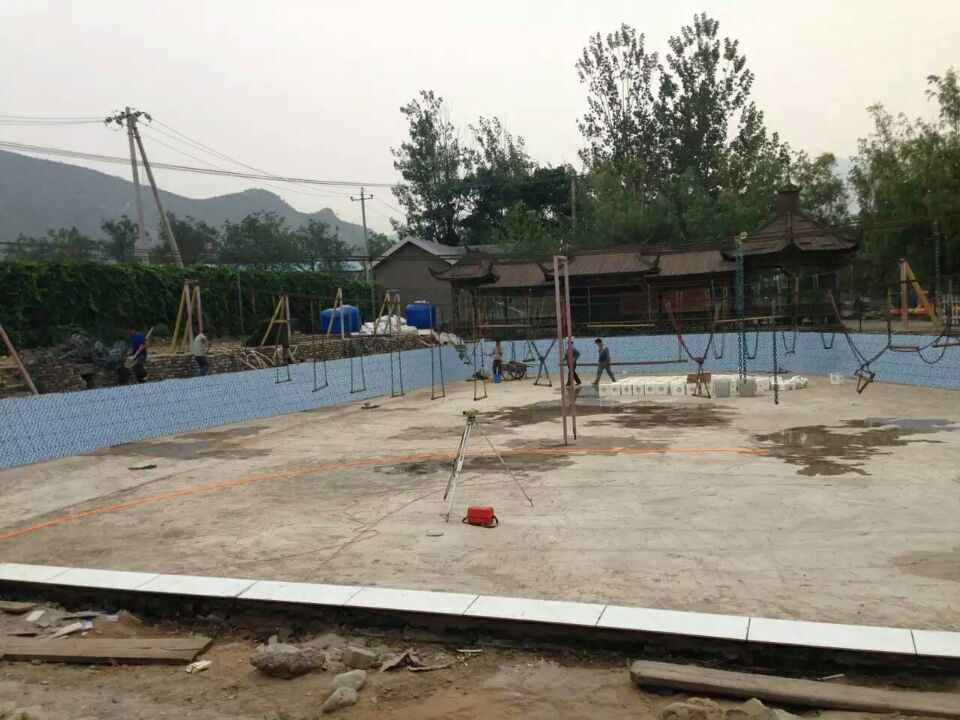 溪水灣兒童戲水樂園--泳池、設備